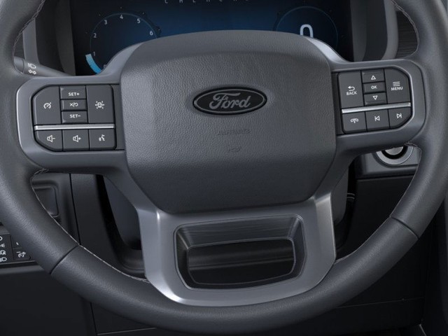 Ford F-150 Vehicle Full-screen Gallery Image 12