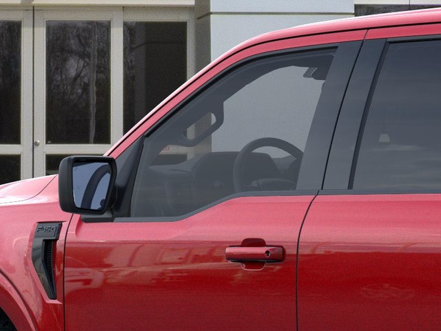 Ford F-150 Vehicle Full-screen Gallery Image 20