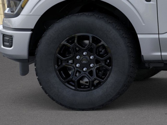 Ford F-150 Vehicle Full-screen Gallery Image 19