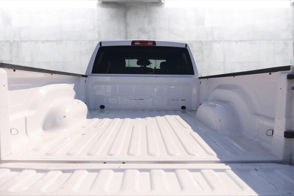 Ram 1500 Classic Vehicle Image 07