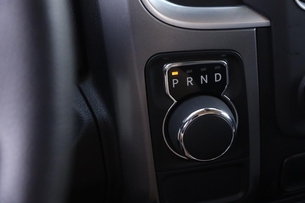 Ram 1500 Classic Vehicle Image 14