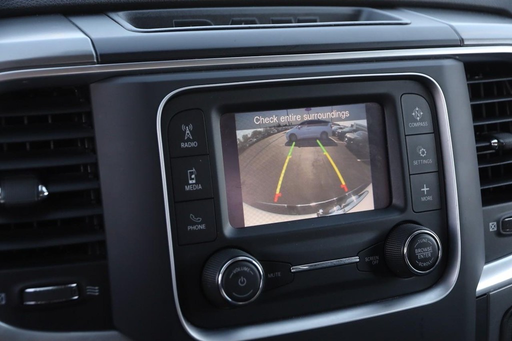 Ram 1500 Classic Vehicle Image 17