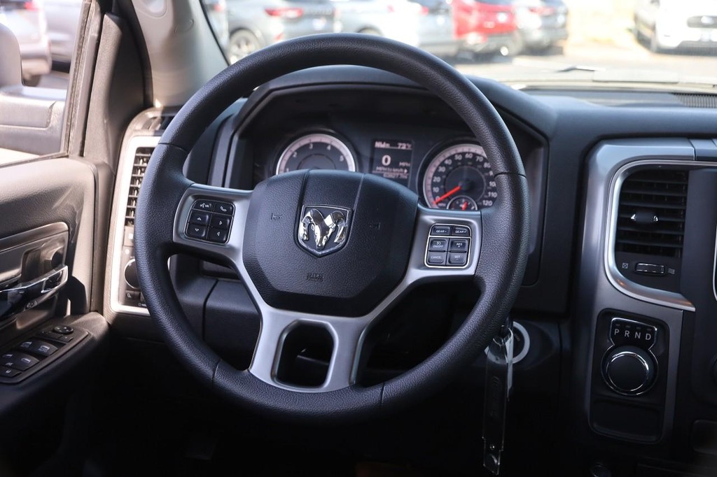 Ram 1500 Classic Vehicle Image 21