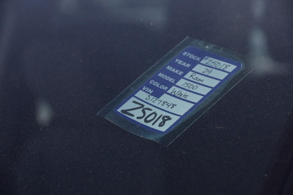 Ram 1500 Classic Vehicle Image 26