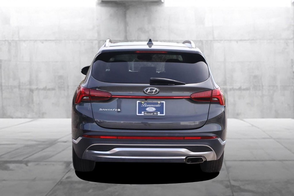 Hyundai Santa Fe Vehicle Full-screen Gallery Image 6