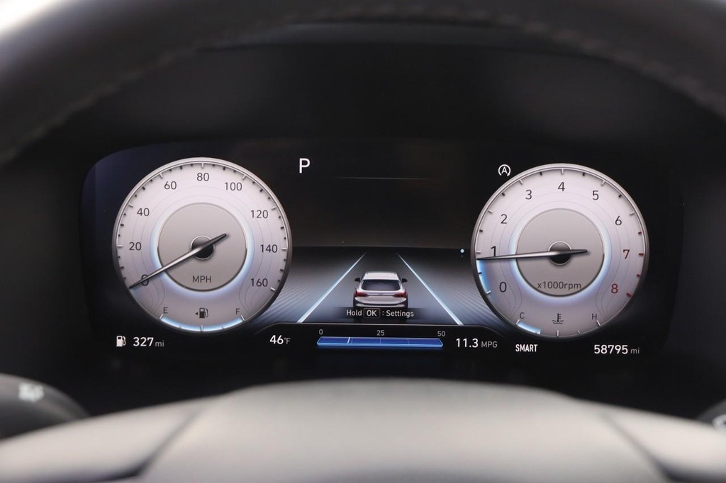 Hyundai Santa Fe Vehicle Full-screen Gallery Image 15