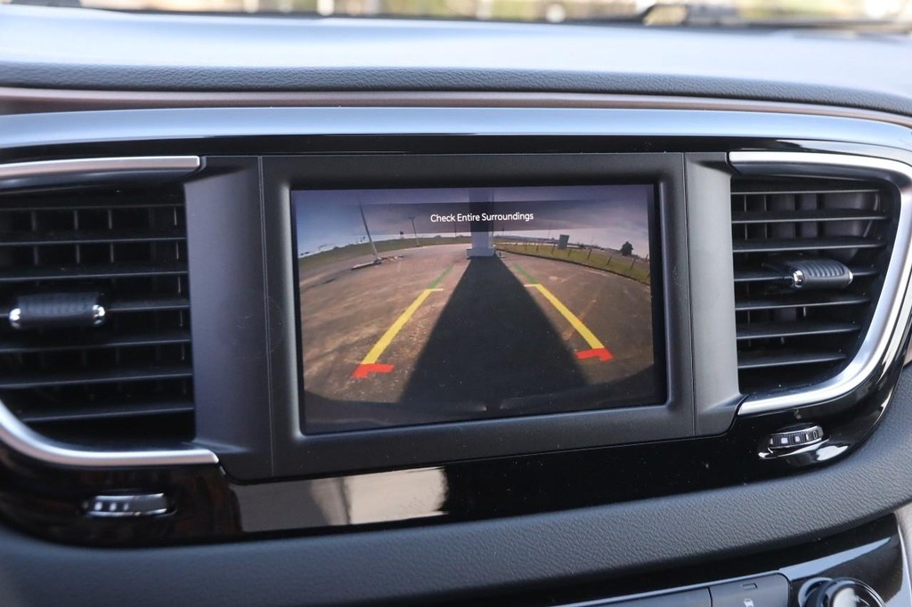 Chrysler Voyager Vehicle Image 20