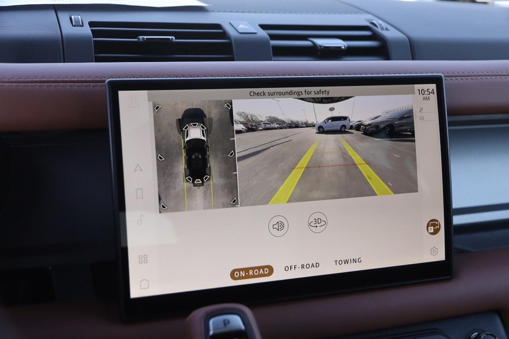 Land Rover Defender Vehicle Image 22