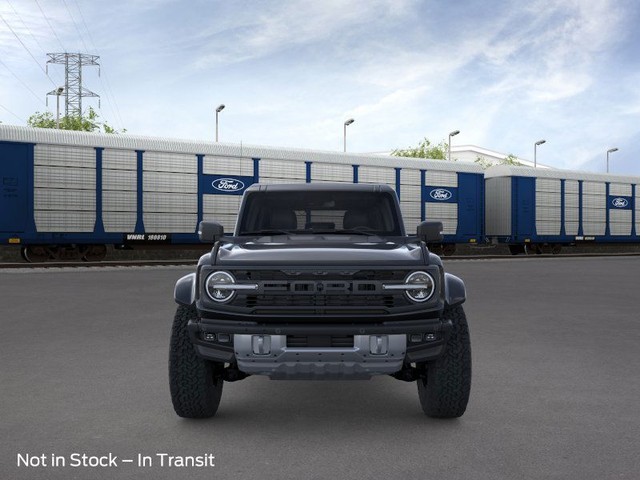 Ford Bronco Vehicle Full-screen Gallery Image 6