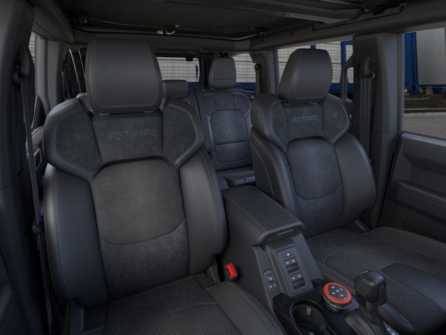 Ford Bronco Vehicle Full-screen Gallery Image 10