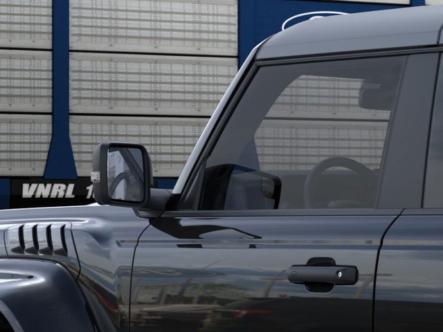 Ford Bronco Vehicle Full-screen Gallery Image 22