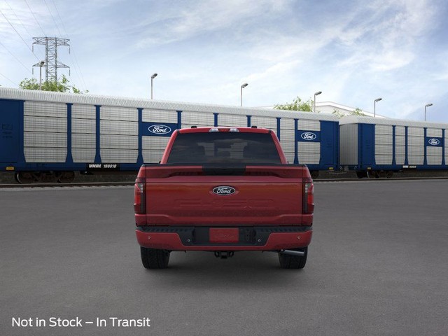Ford F-150 Vehicle Full-screen Gallery Image 5