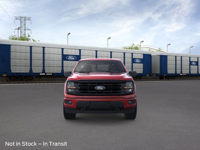 Ford F-150 Vehicle Full-screen Gallery Image 6