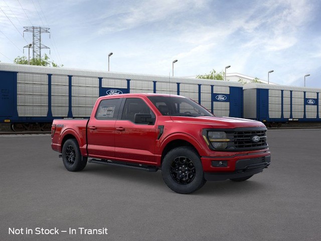 Ford F-150 Vehicle Full-screen Gallery Image 7