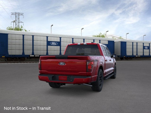 Ford F-150 Vehicle Full-screen Gallery Image 8