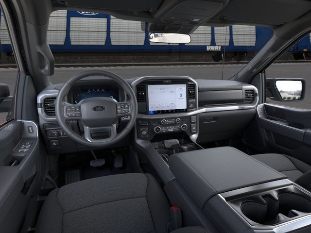 Ford F-150 Vehicle Full-screen Gallery Image 9