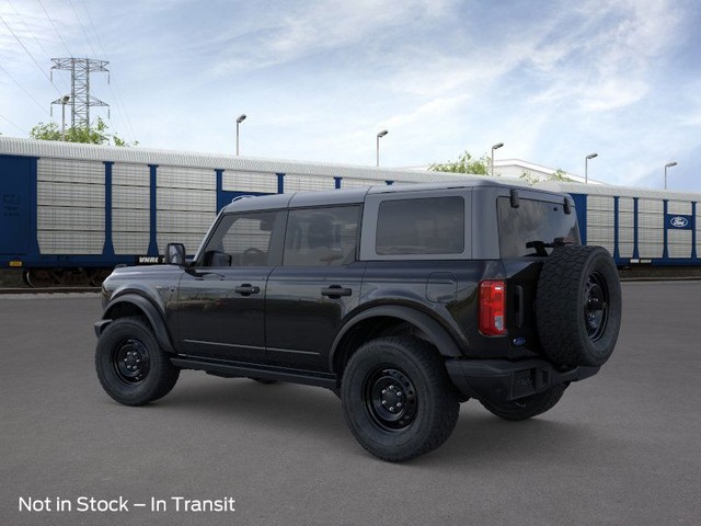Ford Bronco Vehicle Full-screen Gallery Image 4