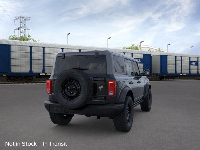 Ford Bronco Vehicle Full-screen Gallery Image 8