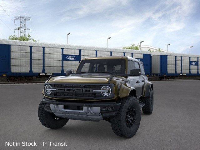 Ford Bronco Vehicle Full-screen Gallery Image 2