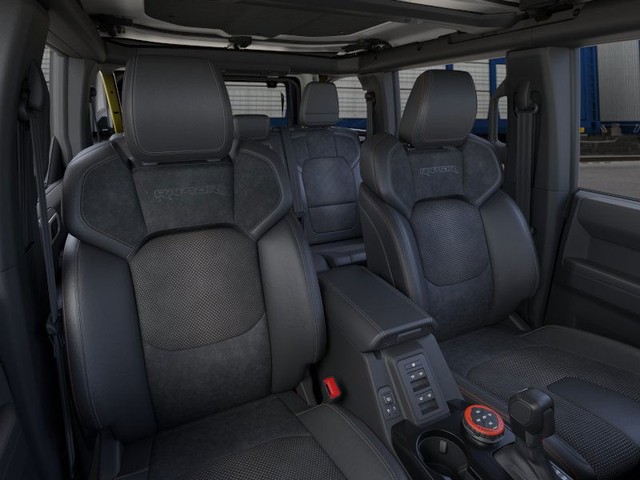 Ford Bronco Vehicle Full-screen Gallery Image 10