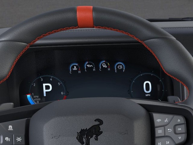 Ford Bronco Vehicle Full-screen Gallery Image 13