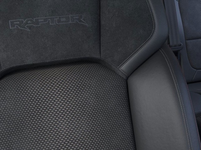 Ford Bronco Vehicle Full-screen Gallery Image 18