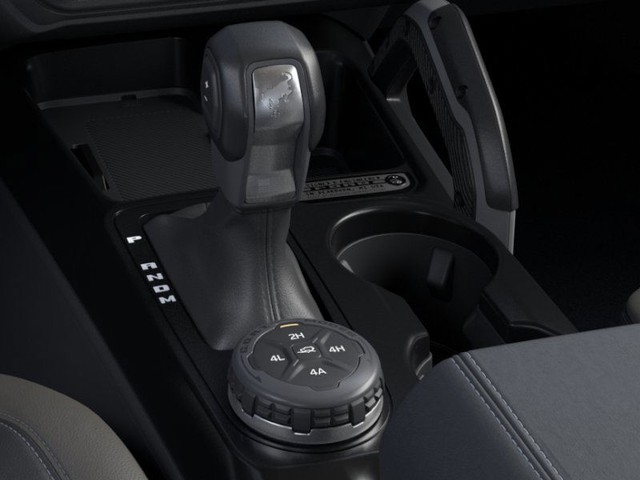 Ford Bronco Vehicle Full-screen Gallery Image 17