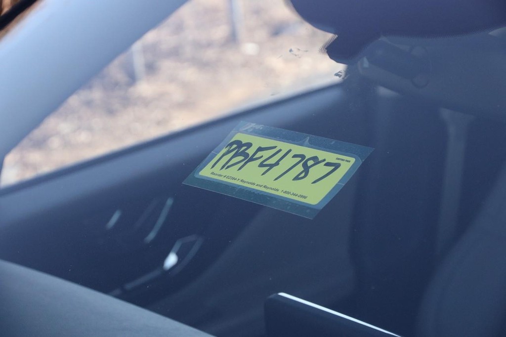 Lincoln Corsair Vehicle Full-screen Gallery Image 30