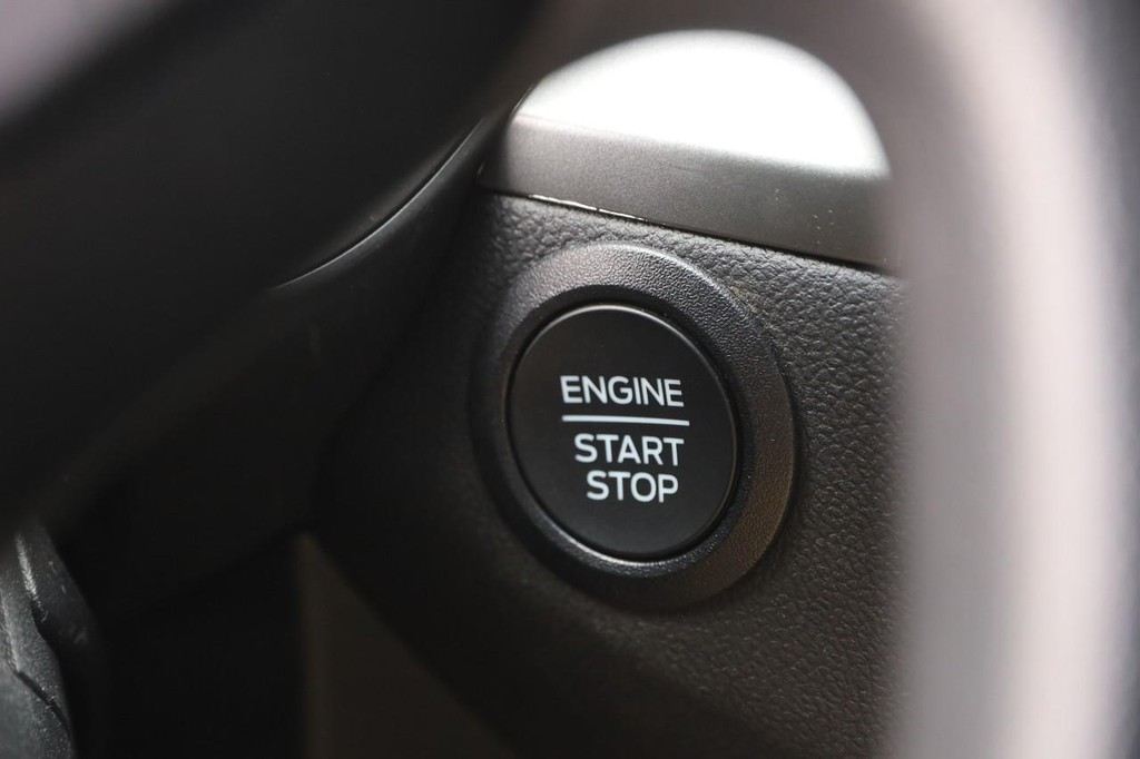 Ford Escape Vehicle Full-screen Gallery Image 14