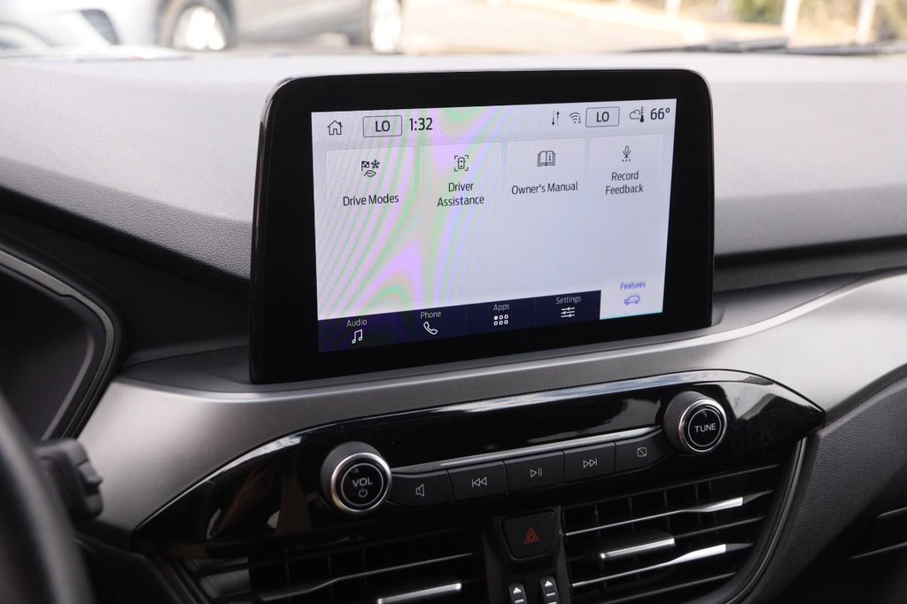 Ford Escape Vehicle Full-screen Gallery Image 15