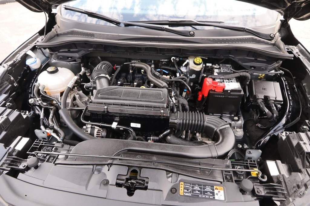 Ford Escape Vehicle Full-screen Gallery Image 27