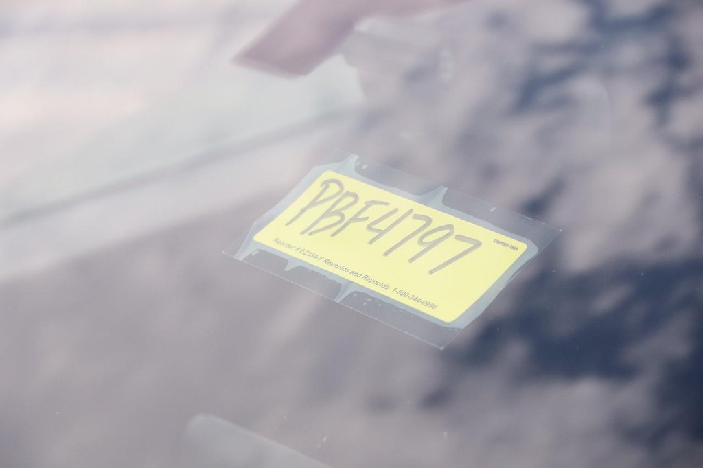 Ford Escape Vehicle Full-screen Gallery Image 28