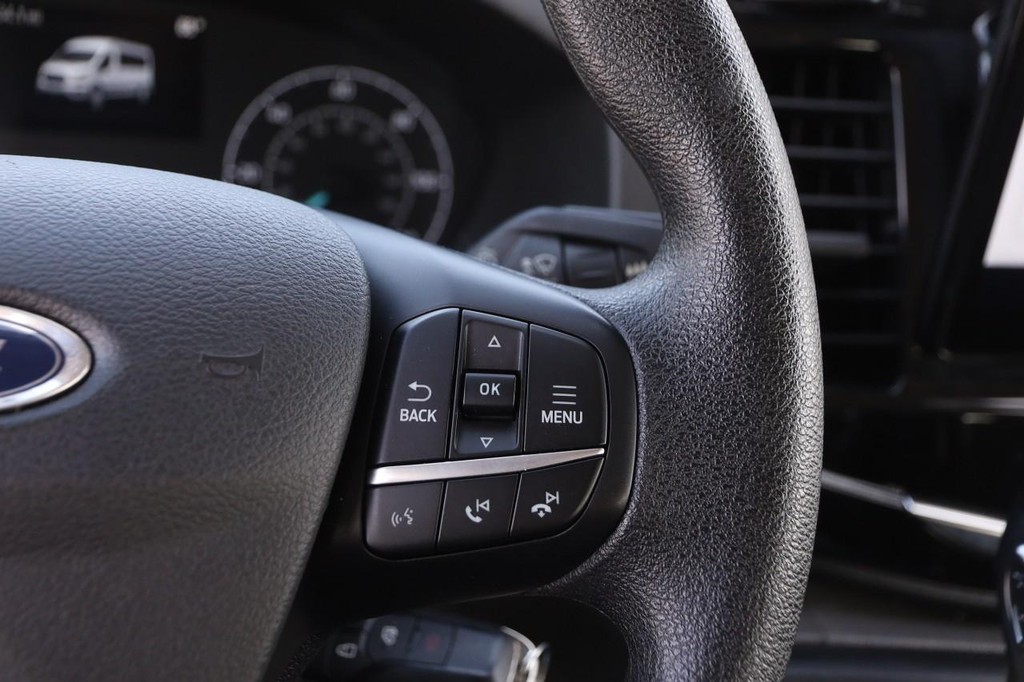 Ford Transit Passenger Wagon Vehicle Full-screen Gallery Image 13