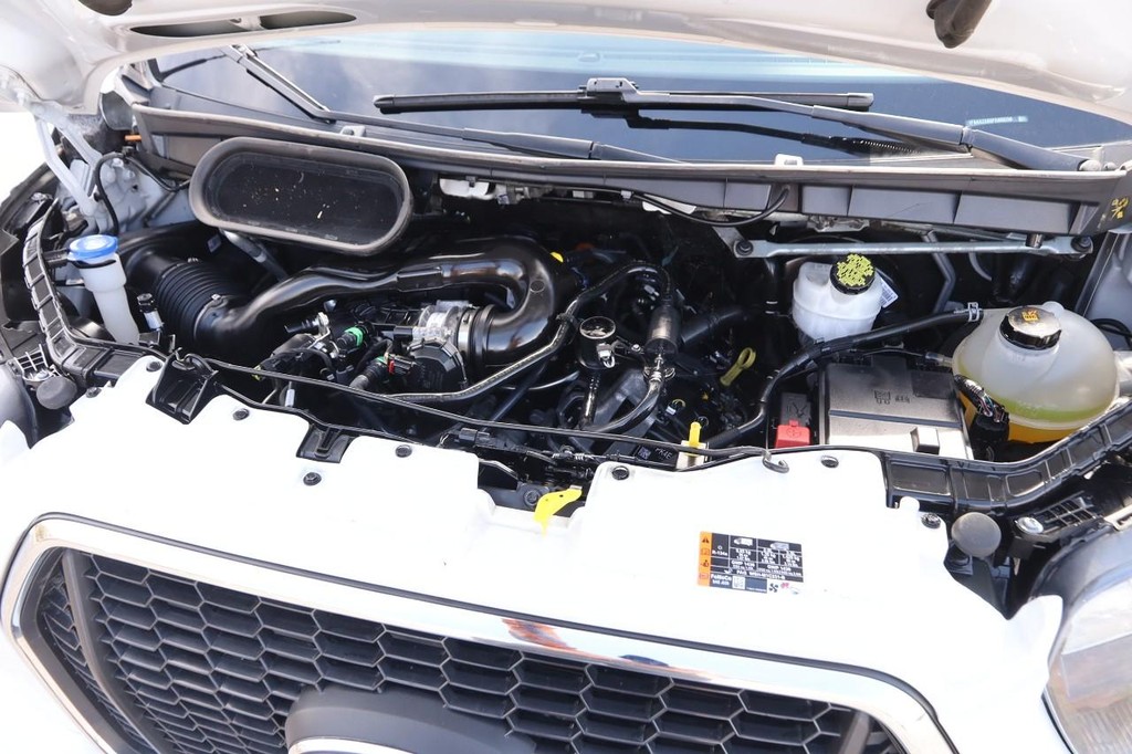 Ford Transit Passenger Wagon Vehicle Full-screen Gallery Image 26