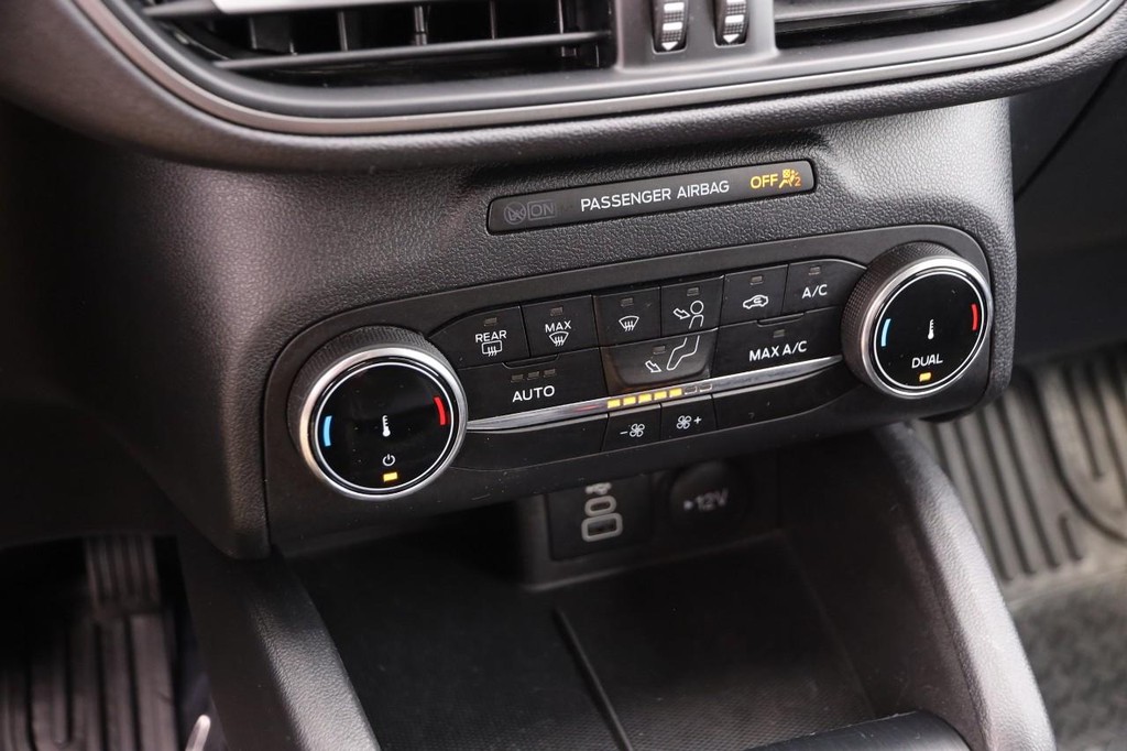 Ford Escape Vehicle Image 17