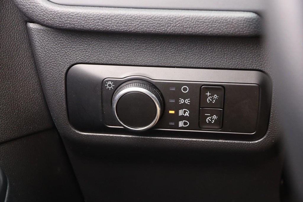 Ford Escape Vehicle Image 19