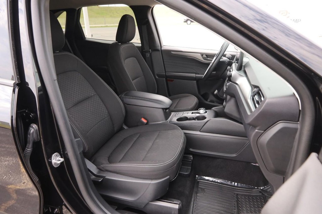 Ford Escape Vehicle Image 25