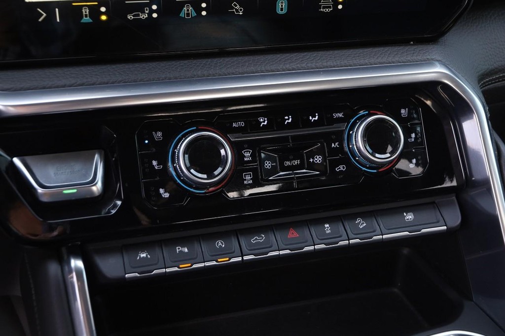 GMC Sierra 1500 Vehicle Image 16