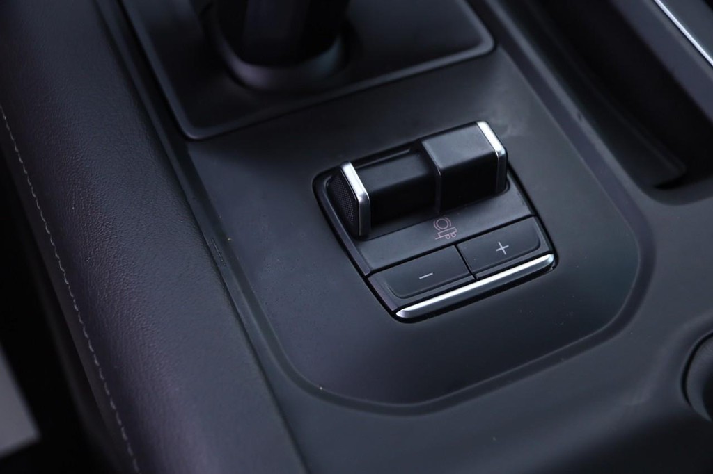 GMC Sierra 1500 Vehicle Image 17