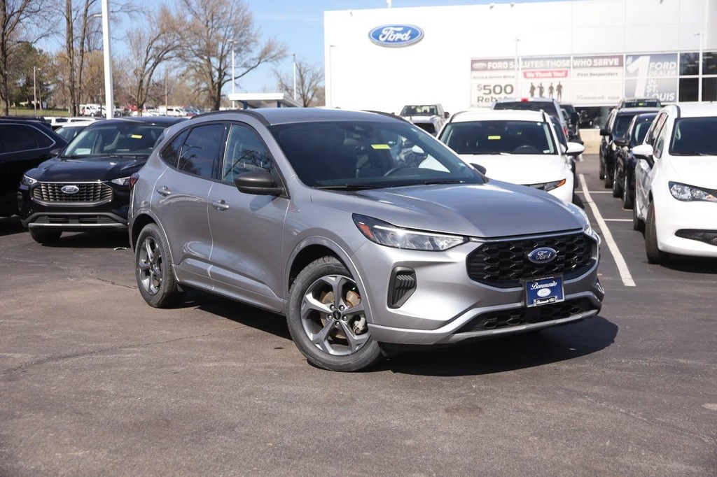 Ford Escape Vehicle Image 02