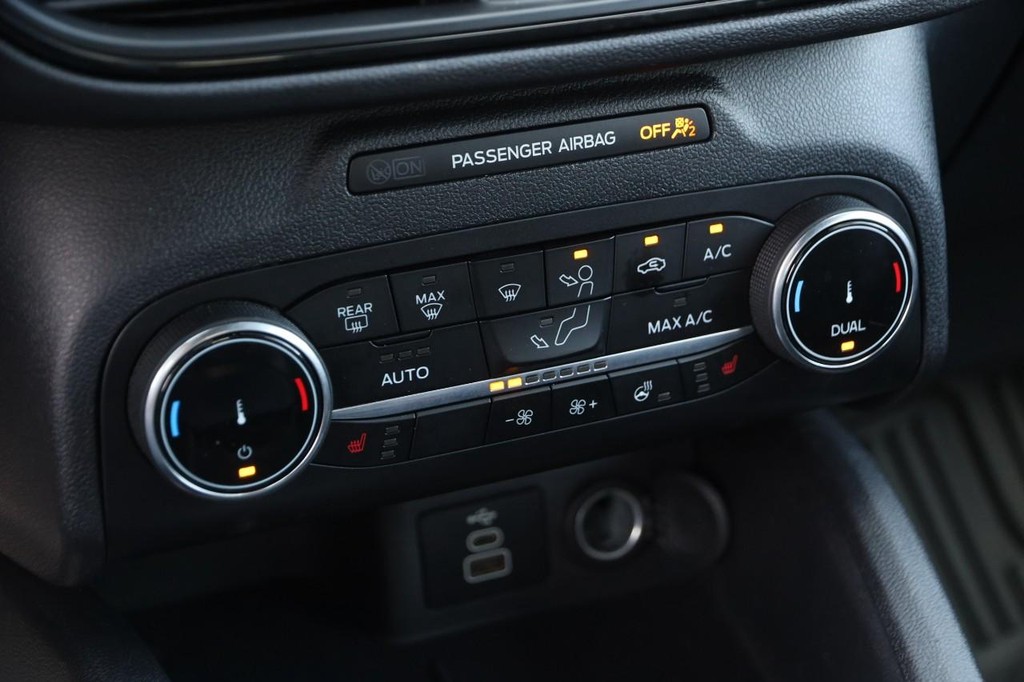 Ford Escape Vehicle Image 18