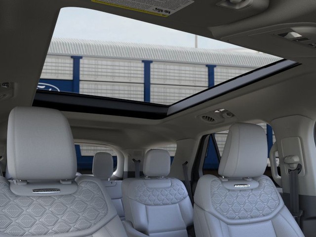Ford Explorer Vehicle Image 22
