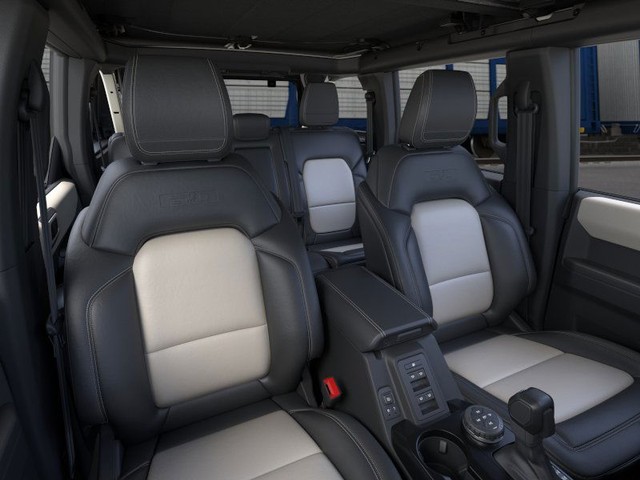 Ford Bronco Vehicle Image 10