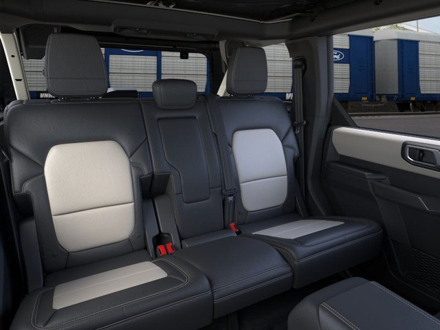Ford Bronco Vehicle Image 11
