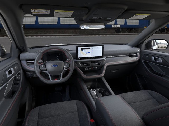 Ford Explorer Vehicle Image 09