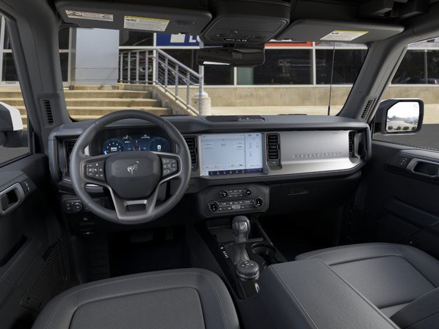 Ford Bronco Vehicle Image 09