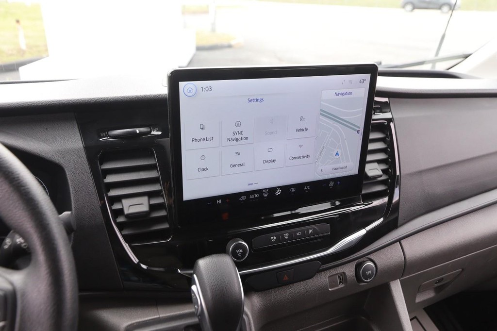 Ford Transit Passenger Wagon Vehicle Image 17