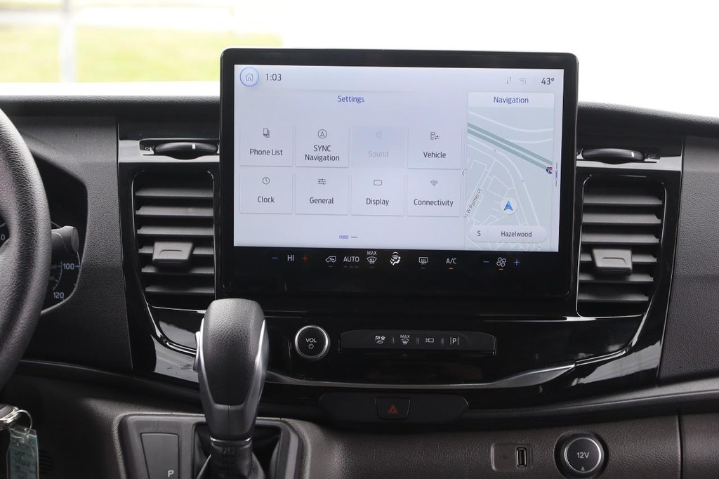 Ford Transit Passenger Wagon Vehicle Image 24