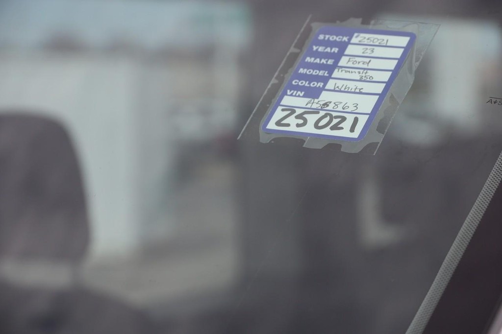 Ford Transit Passenger Wagon Vehicle Image 27