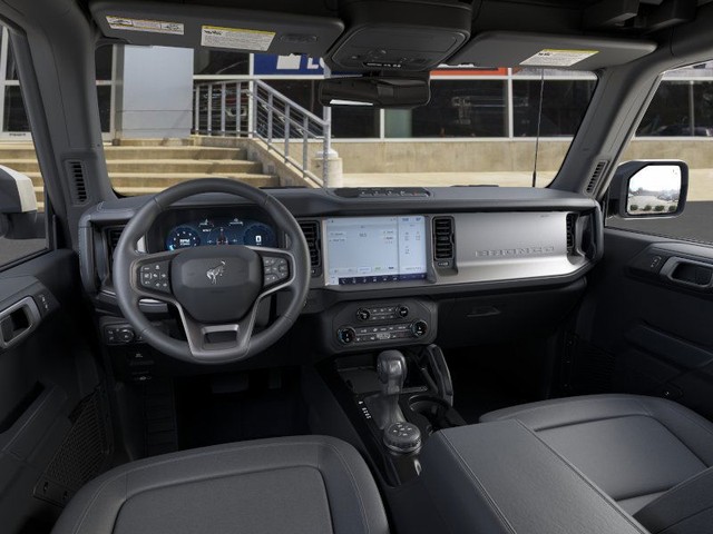 Ford Bronco Vehicle Image 09